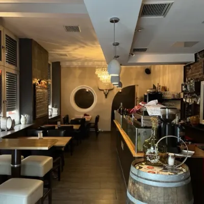 Salera Restaurant Innen 3